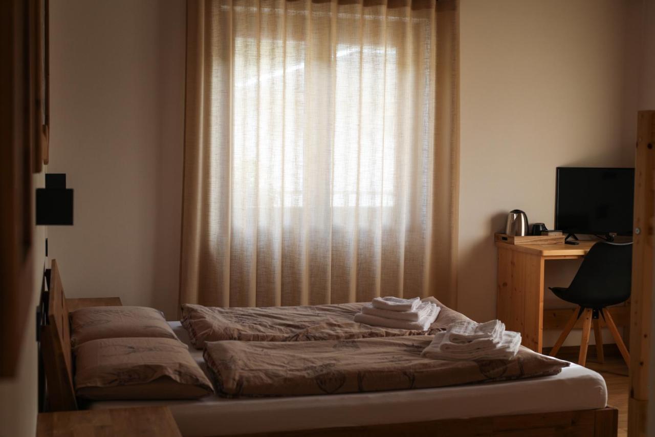 Hotel Base531 Tovo di Sant'Agata Zewnętrze zdjęcie
